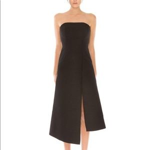 NWT C/MEO Black Strapless Cocktail Dress